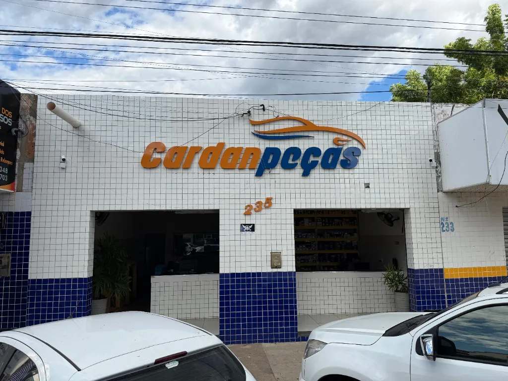 Fachada da loja Cardan Service